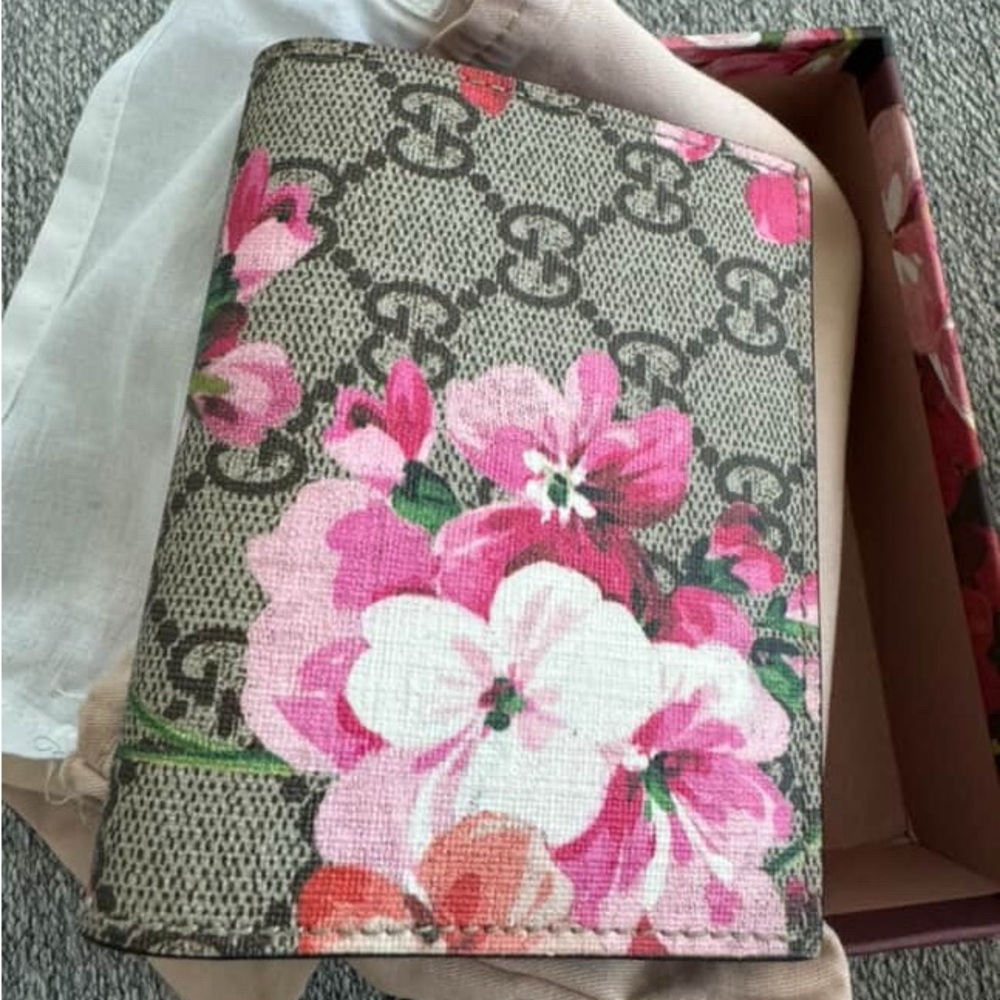 Gucci Blooms Compact Wallet